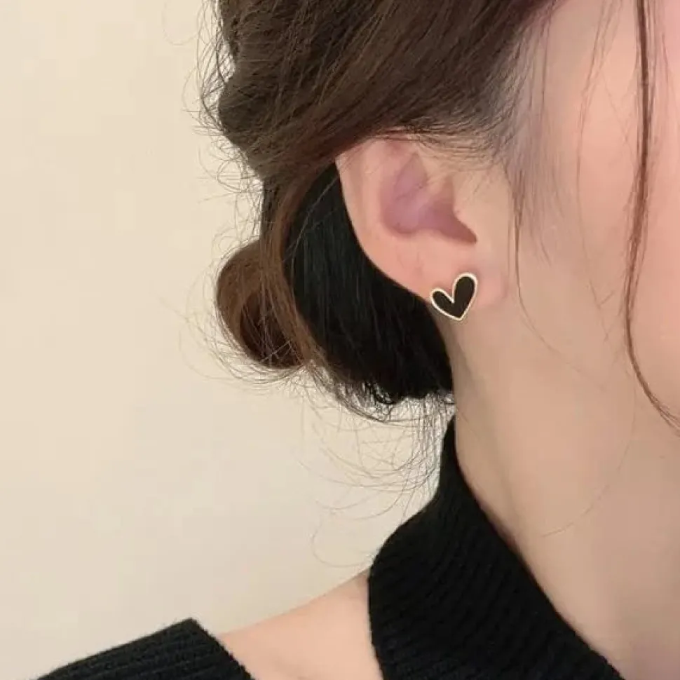 Boucles d’oreilles cœur noir