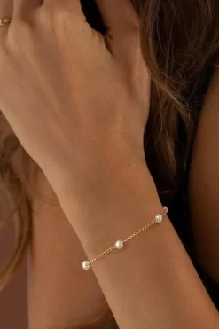 Bracelet en or avec perles