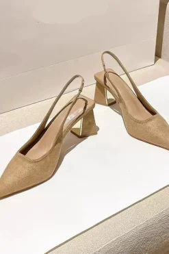 Escarpins beiges slingback