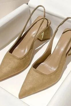 Escarpins beiges slingback