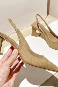 Escarpins beiges slingback