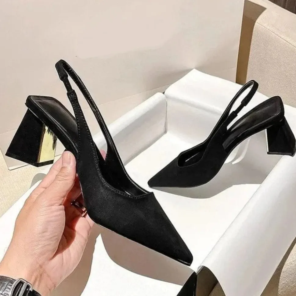 Escarpins noirs slingback