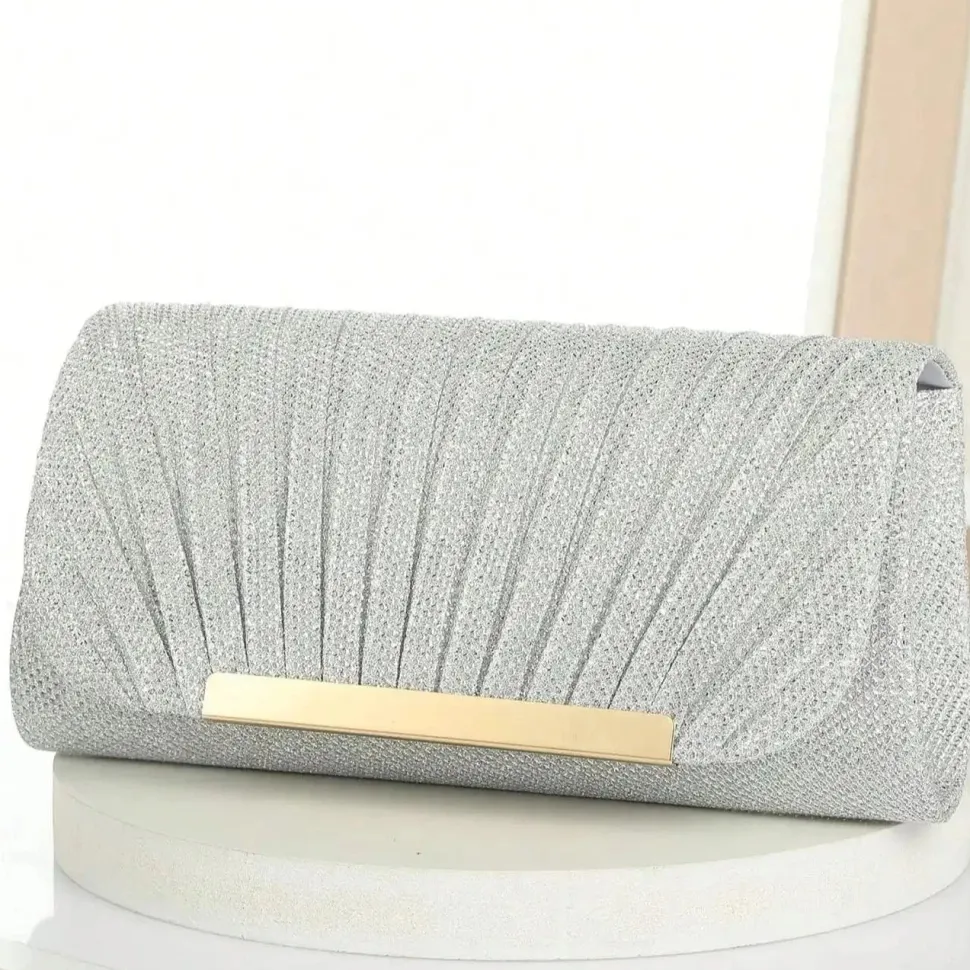 Pochette argentée à paillettes