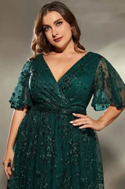 Robe amincissante verte pour mariage femme ronde