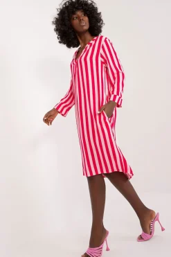Robe asymétrique à col chemise à rayures rouges et blanches