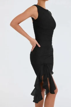 Robe asymétrique drappée élégante