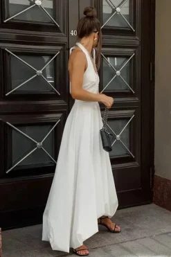 Robe asymétrique longue blanche sans manches