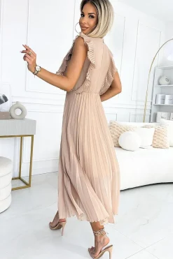 Robe beige chic longue plissée