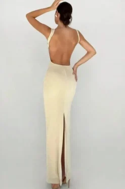 Robe beige moulante longue dos nu
