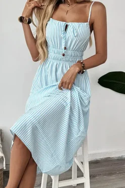 Robe bleue rayée à bretelles fines