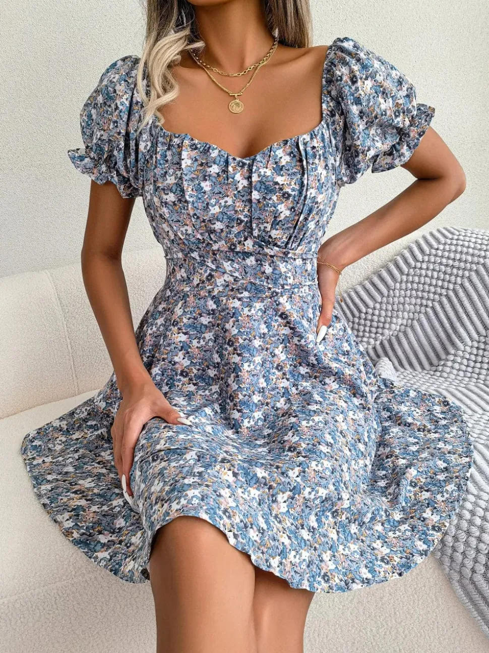 Robe bohème courte fleurie bleue