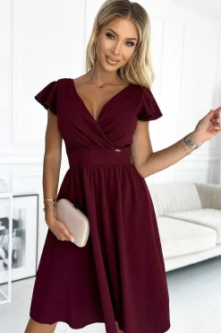 Robe bordeaux courte évasée