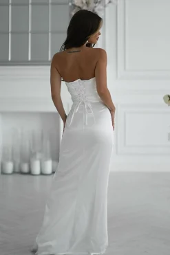 Robe bustier blanche longue satinée