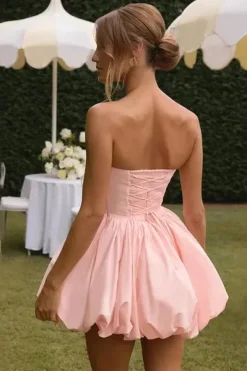 Robe bustier rose laçage au dos