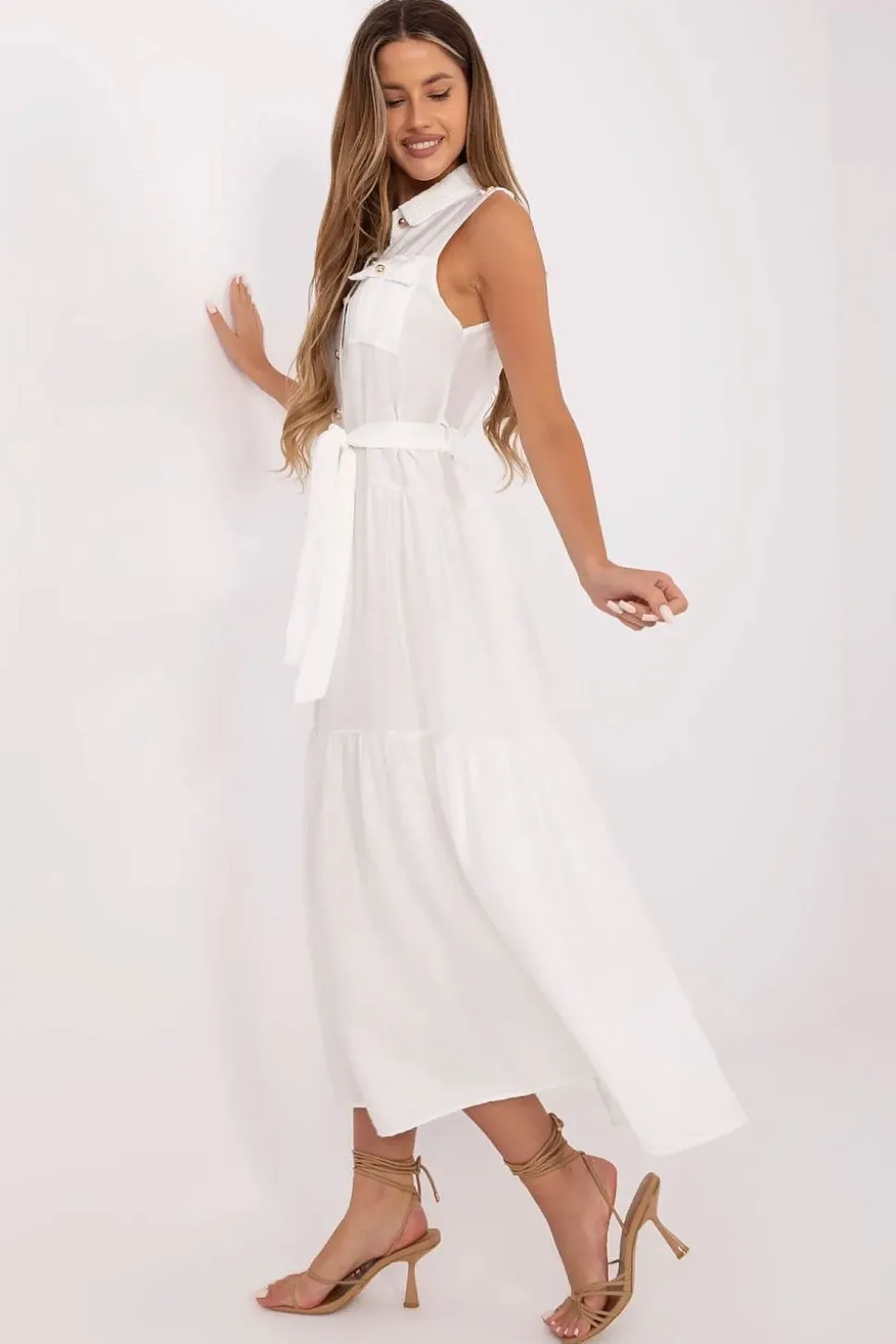 Robe casual midi sans manches ceinturée