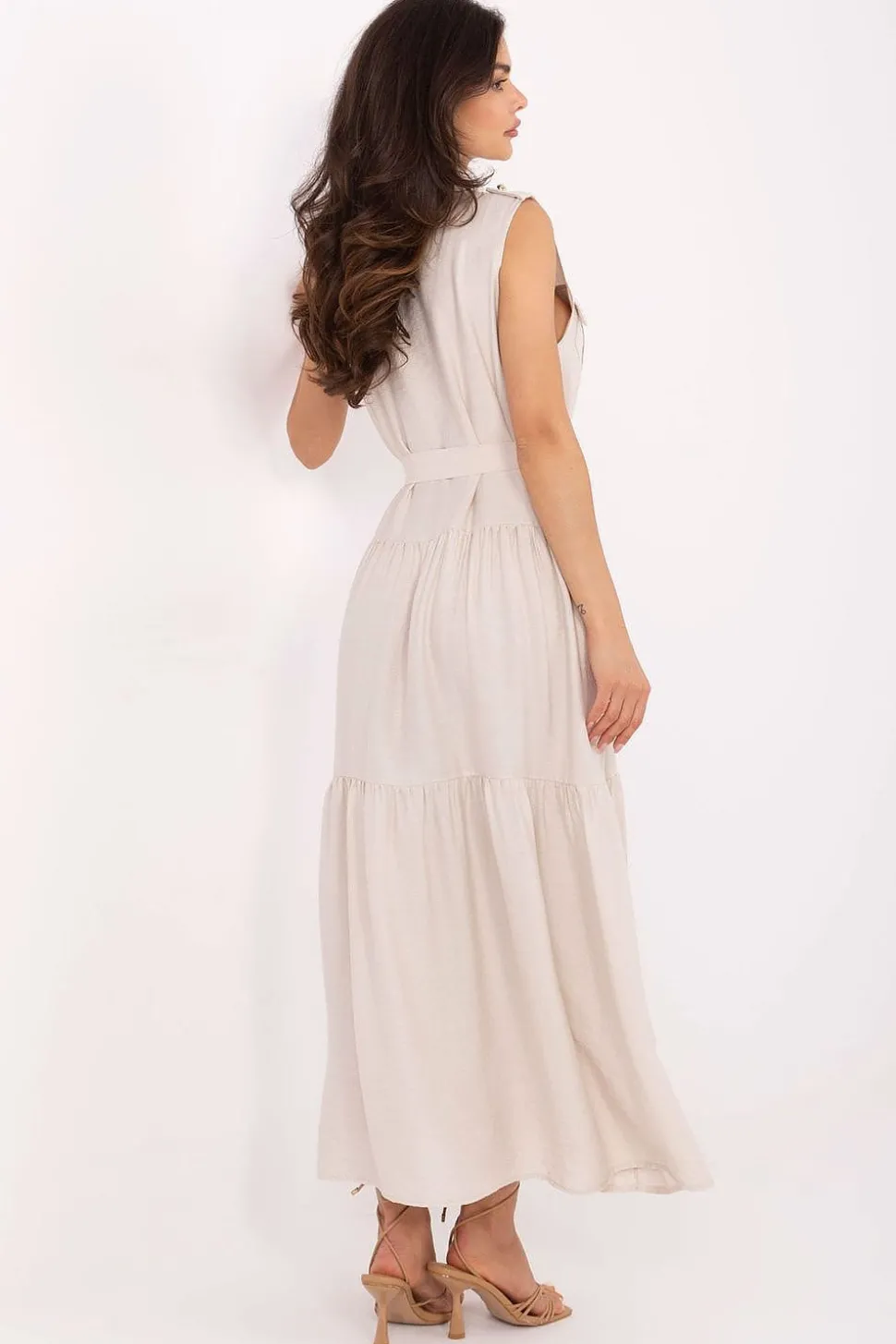 Robe casual midi sans manches ceinturée