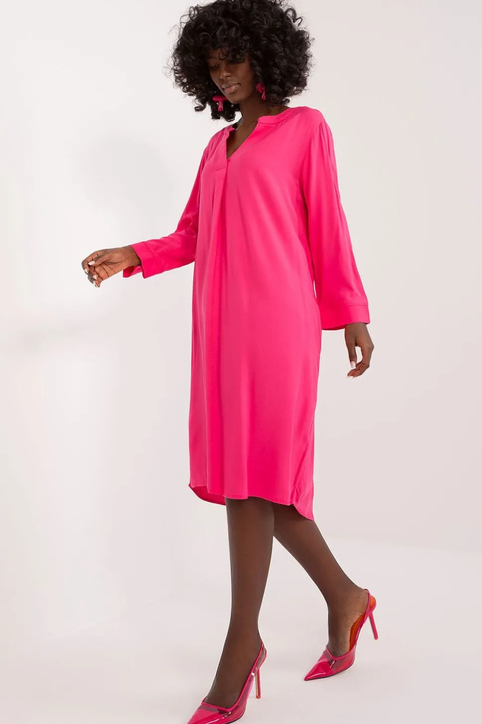 Robe casual rose ample asymétique manches longues