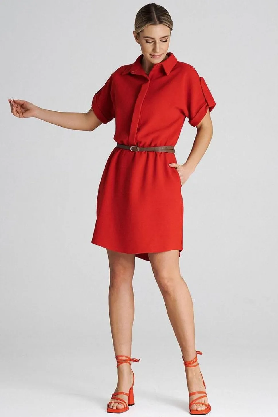 Robe casual rouge manches courtes