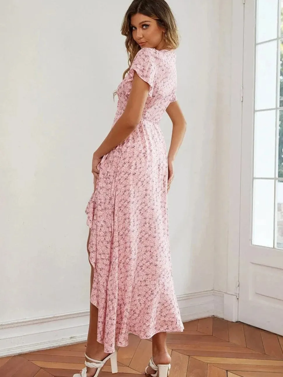 Robe champêtre fleurie été asymétrique