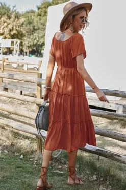 Robe champêtre midi manches courtes