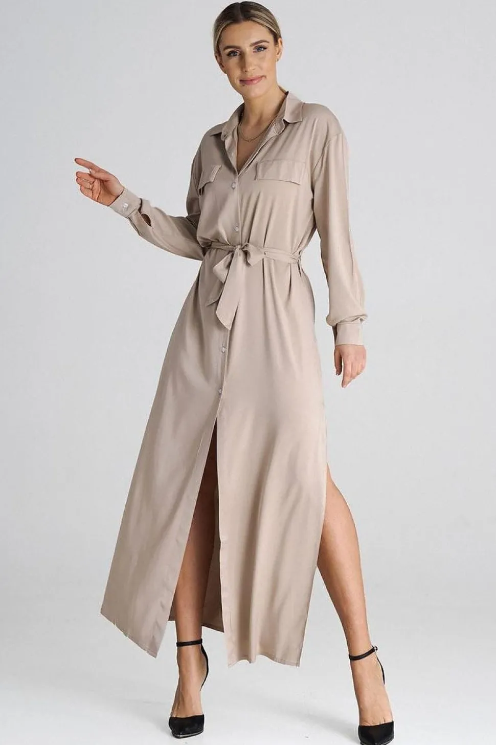 Robe chemise beige longue manche longue