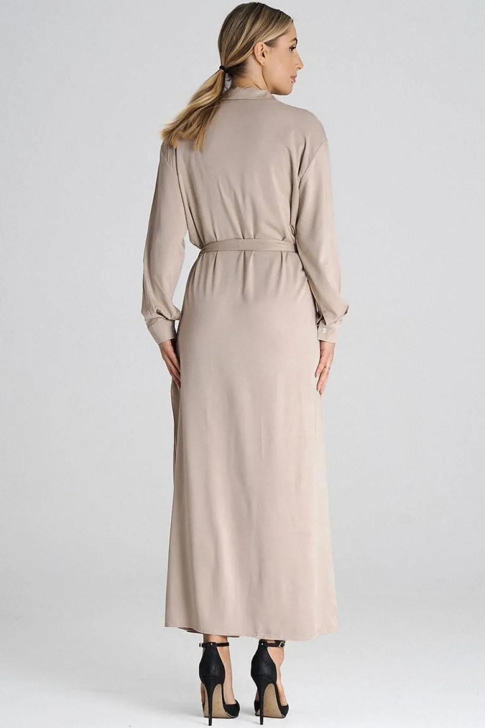 Robe chemise beige longue manche longue