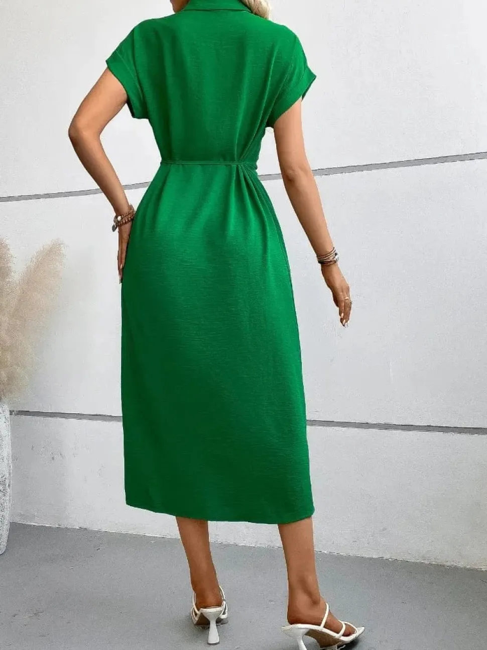 Robe chemise midi manches courtes