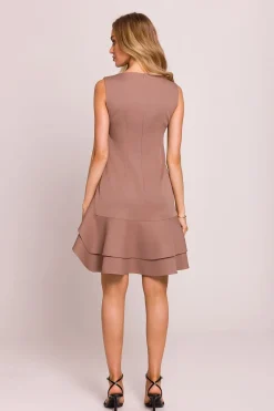 Robe courte asymétrique sans manches