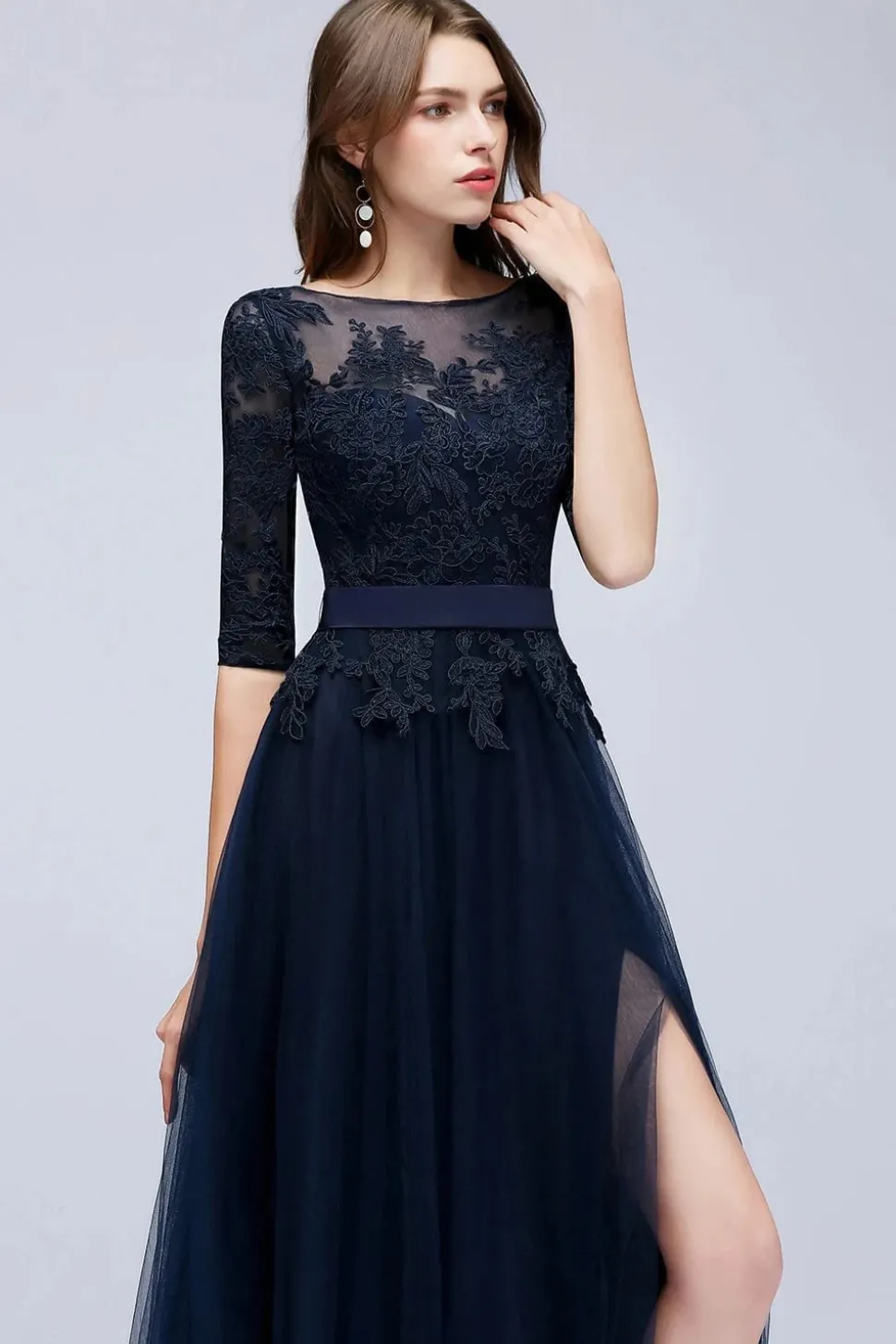 Robe de bal bleue longue en dentelle