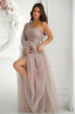 Robe de bal rose poudré