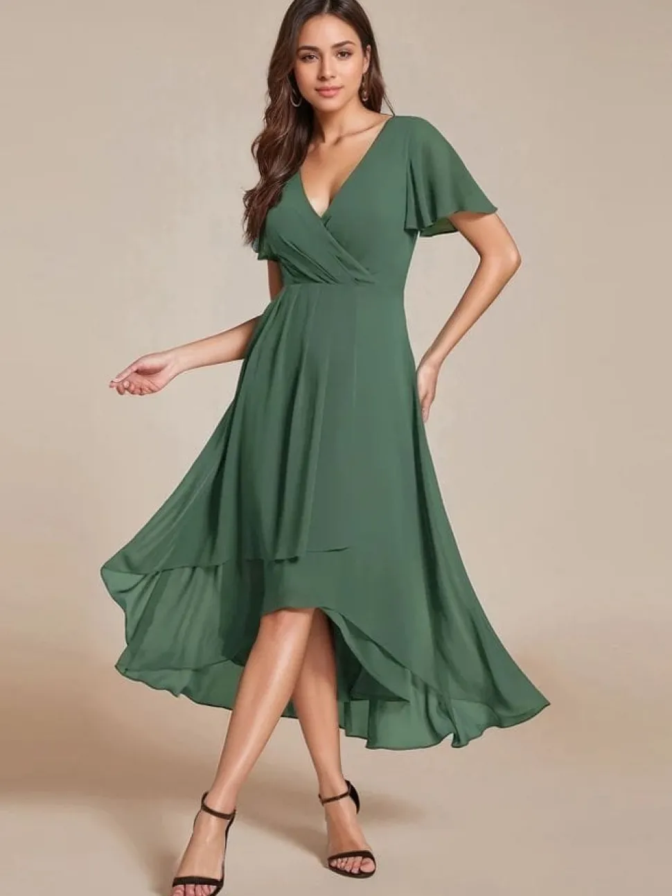Robe de cocktail asymétrique verte