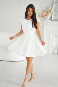 Robe de cocktail blanche évasée courte