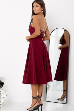 Robe de cocktail bustier midi évasée bordeaux