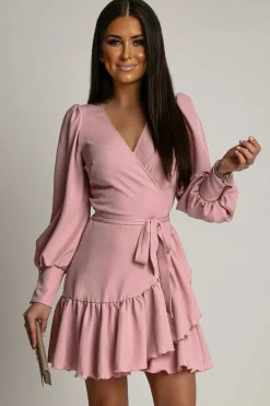 Robe de cocktail courte avec manches longues bouffantes