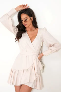 Robe de cocktail courte avec manches longues bouffantes