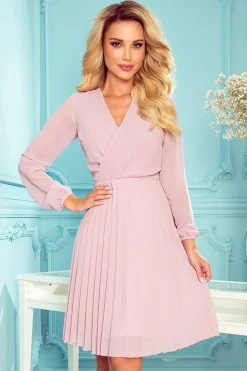 Robe de cocktail courte plissée manches longues