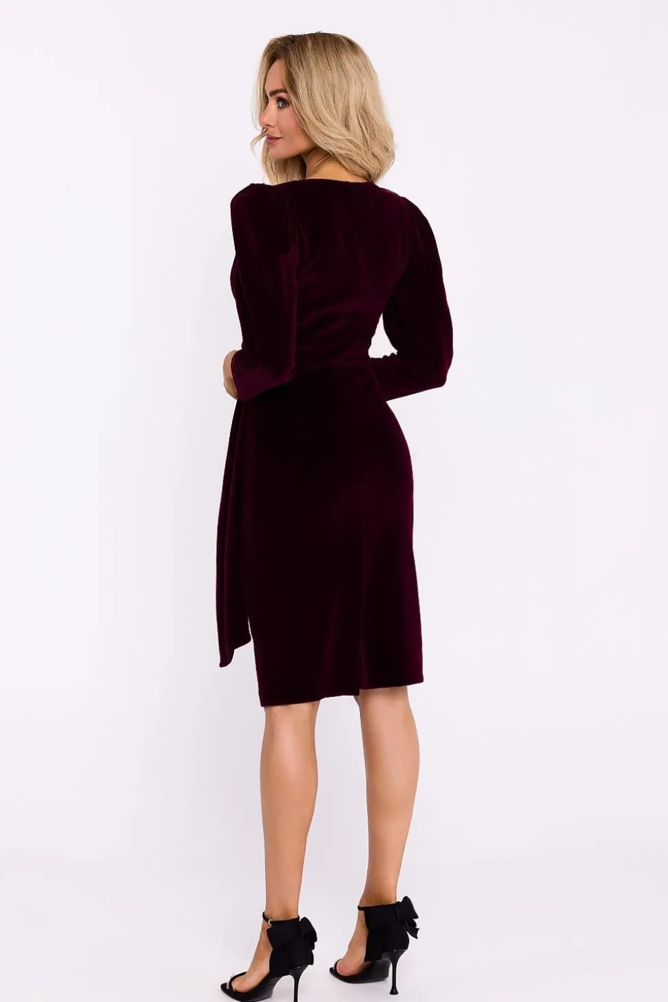 Robe de cocktail en velours manches longues