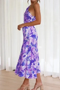 Robe de cocktail fleurie à une épaule