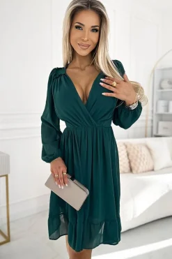 Robe de cocktail fluide manches longues
