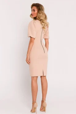 Robe de cocktail fourreau manches courtes