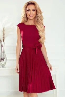 Robe de cocktail jupe plissée manches courtes