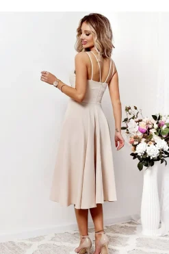 Robe de cocktail midi chic évasée