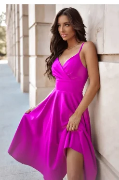 Robe de cocktail midi chic évasée