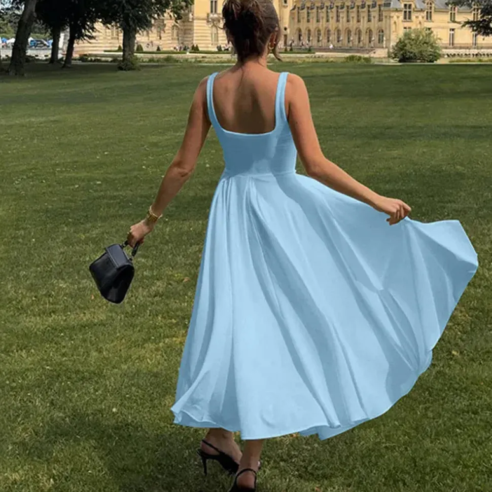 Robe de cocktail midi fluide à bretelles