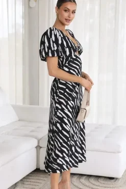 Robe de cocktail midi à motif manches courtes