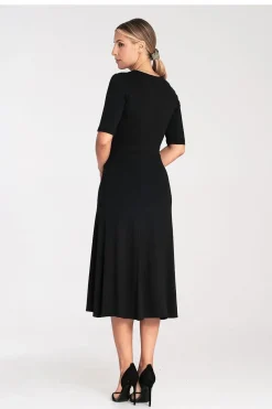Robe de cocktail midi évasée