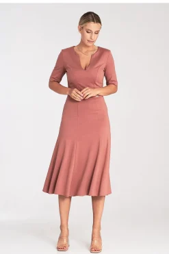 Robe de cocktail midi évasée