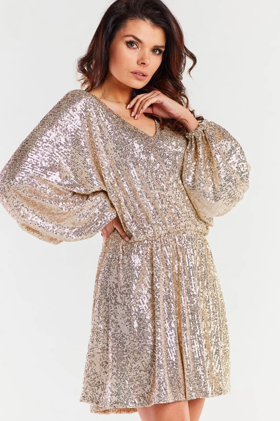 Robe de cocktail paillettée dorée courte