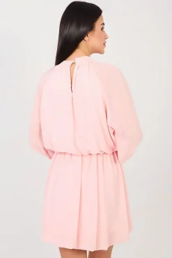 Robe de cocktail rose courte fluide