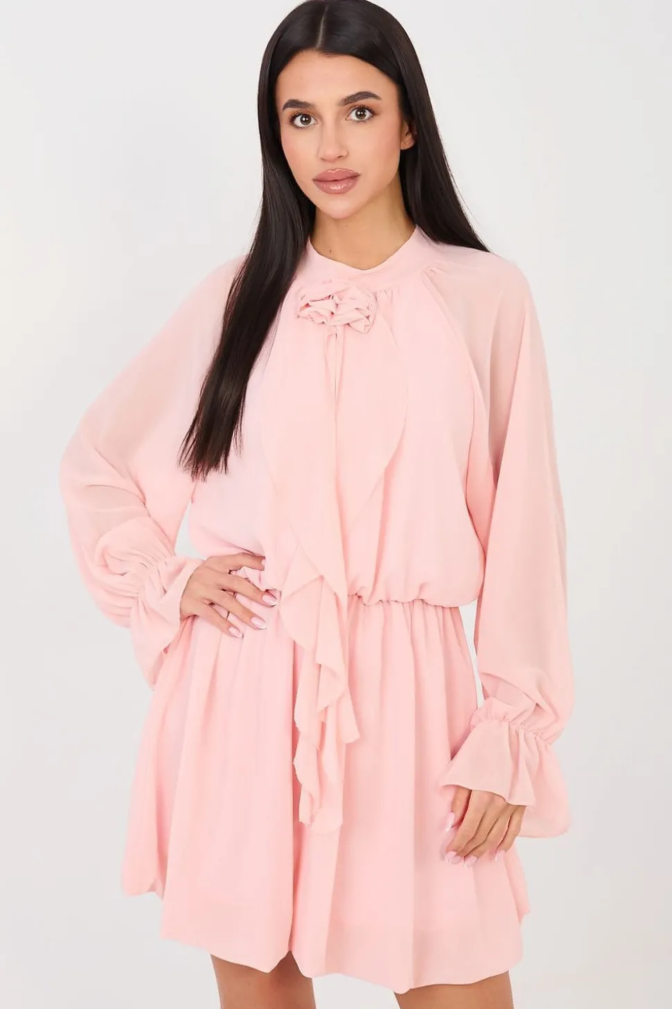 Robe de cocktail rose courte fluide